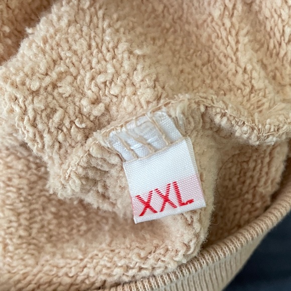 Utopia Sweatshirt - Picture 2 of 3